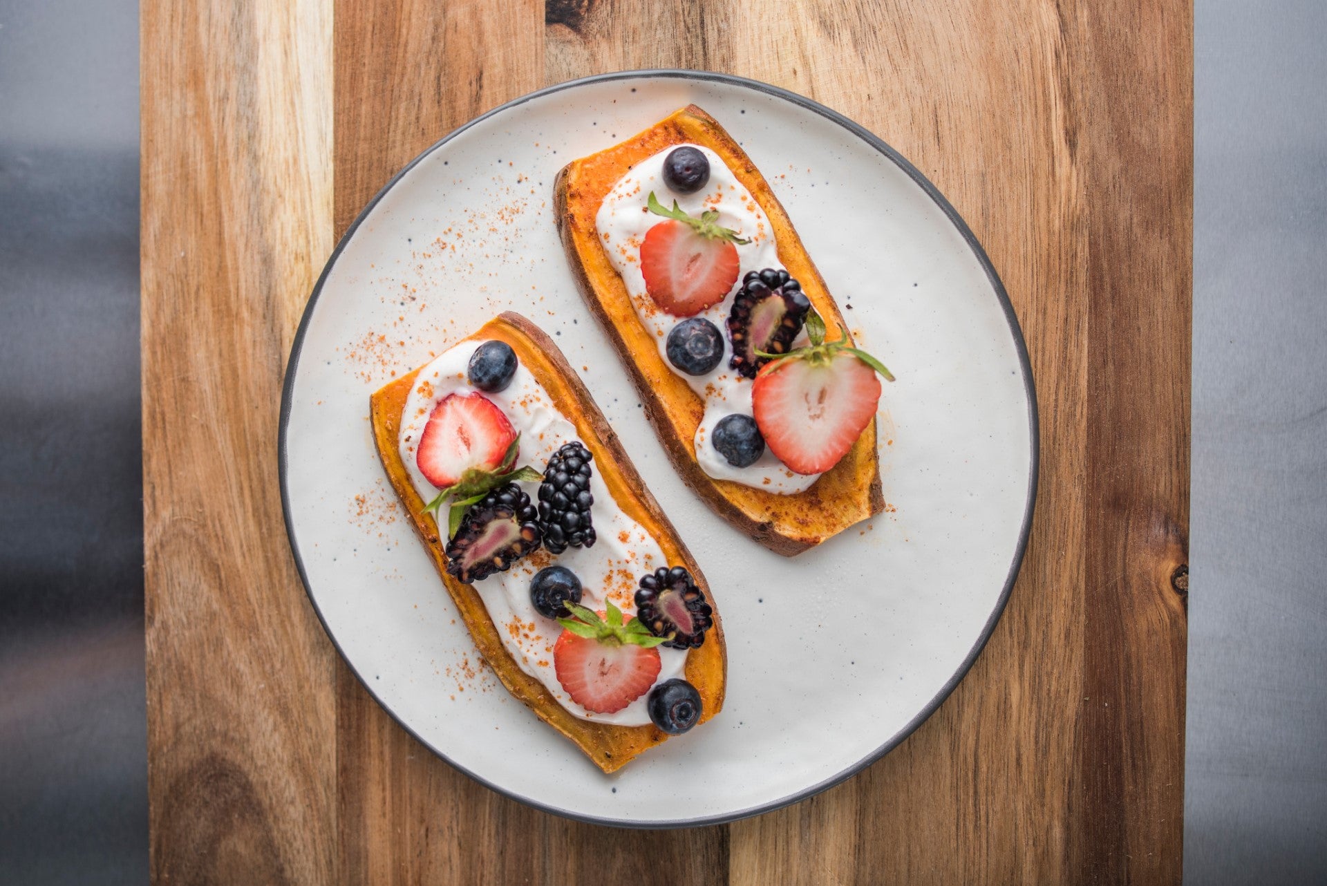 Lawry's Chipotle Cinnamon Rub 27 Ounce Size - 6 Per Case.