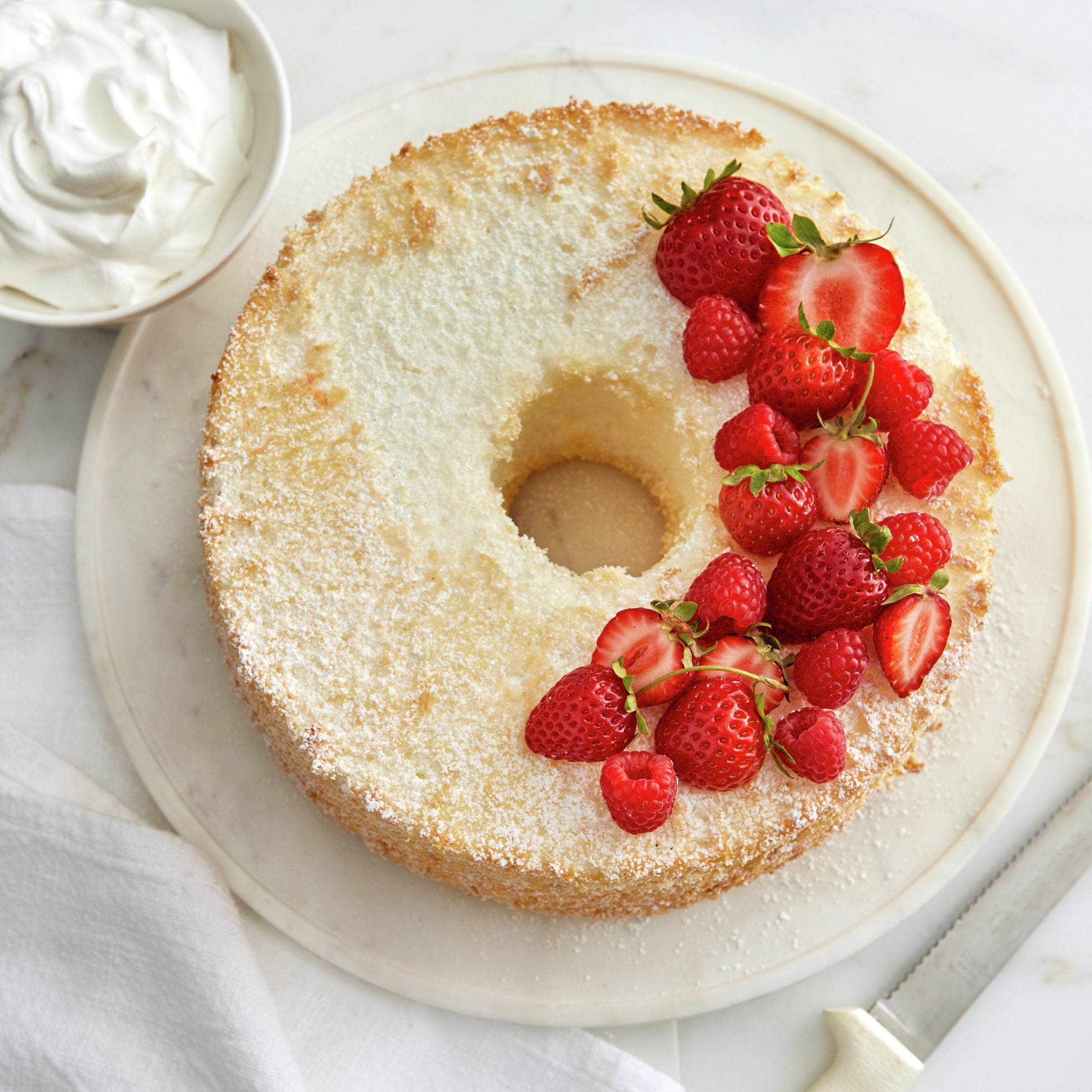 Pillsbury™ Cake Mix Simplymix™ Angel Food 114 Ounce Size - 4 Per Case.