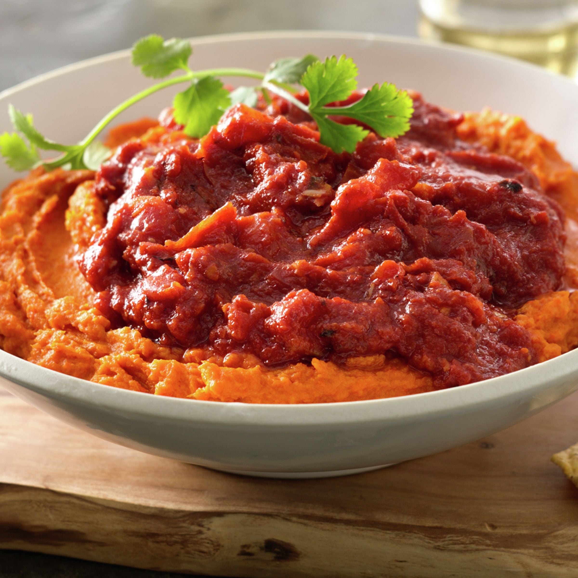 Muir Glen™ Organic Canned Vegetables Bulkcrushed Tomatoes 104 Ounce Size - 6 Per Case.