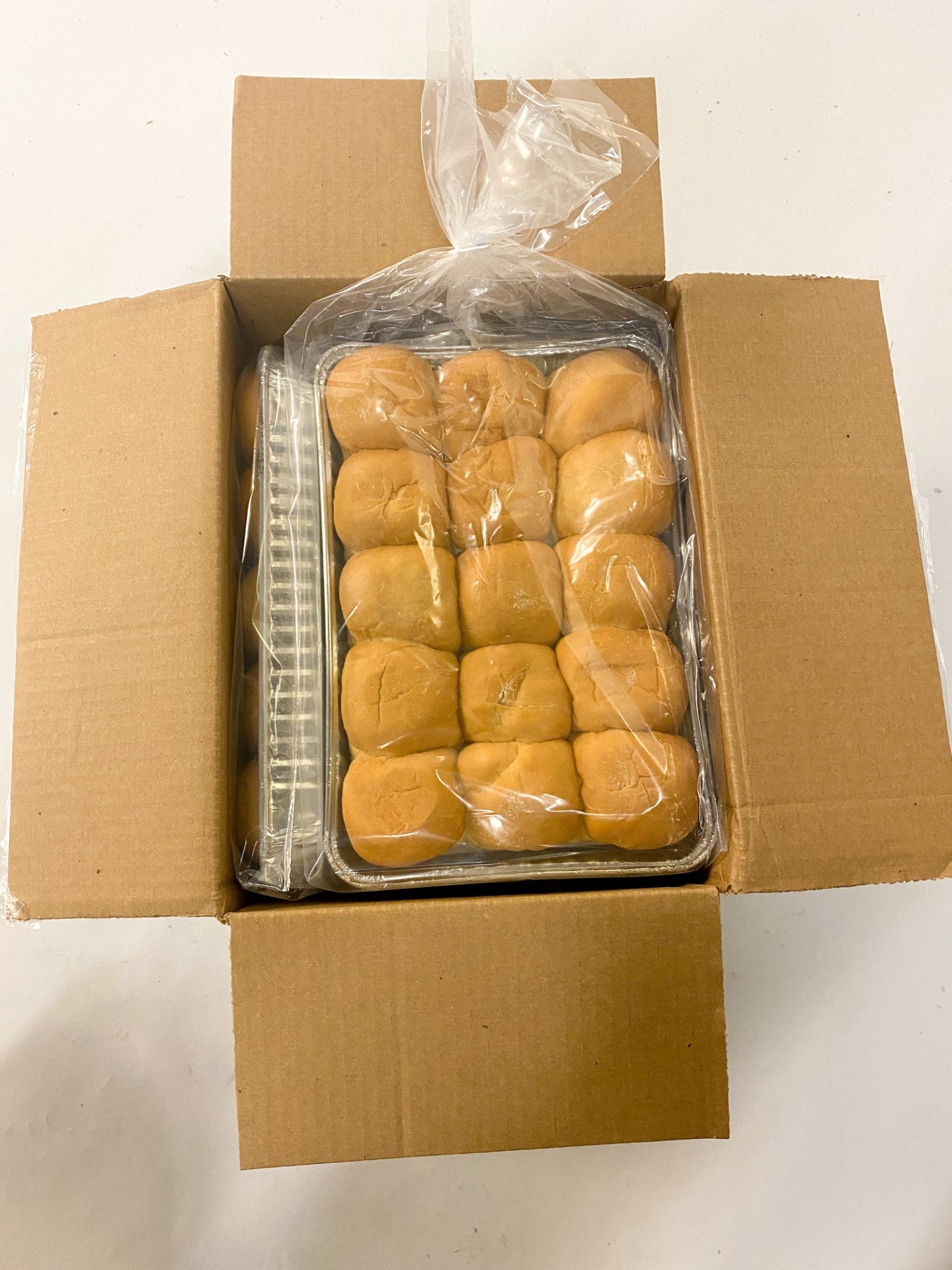 Bridgford Heat And Serve White Rolls 75 Piece - 1 Per Case.