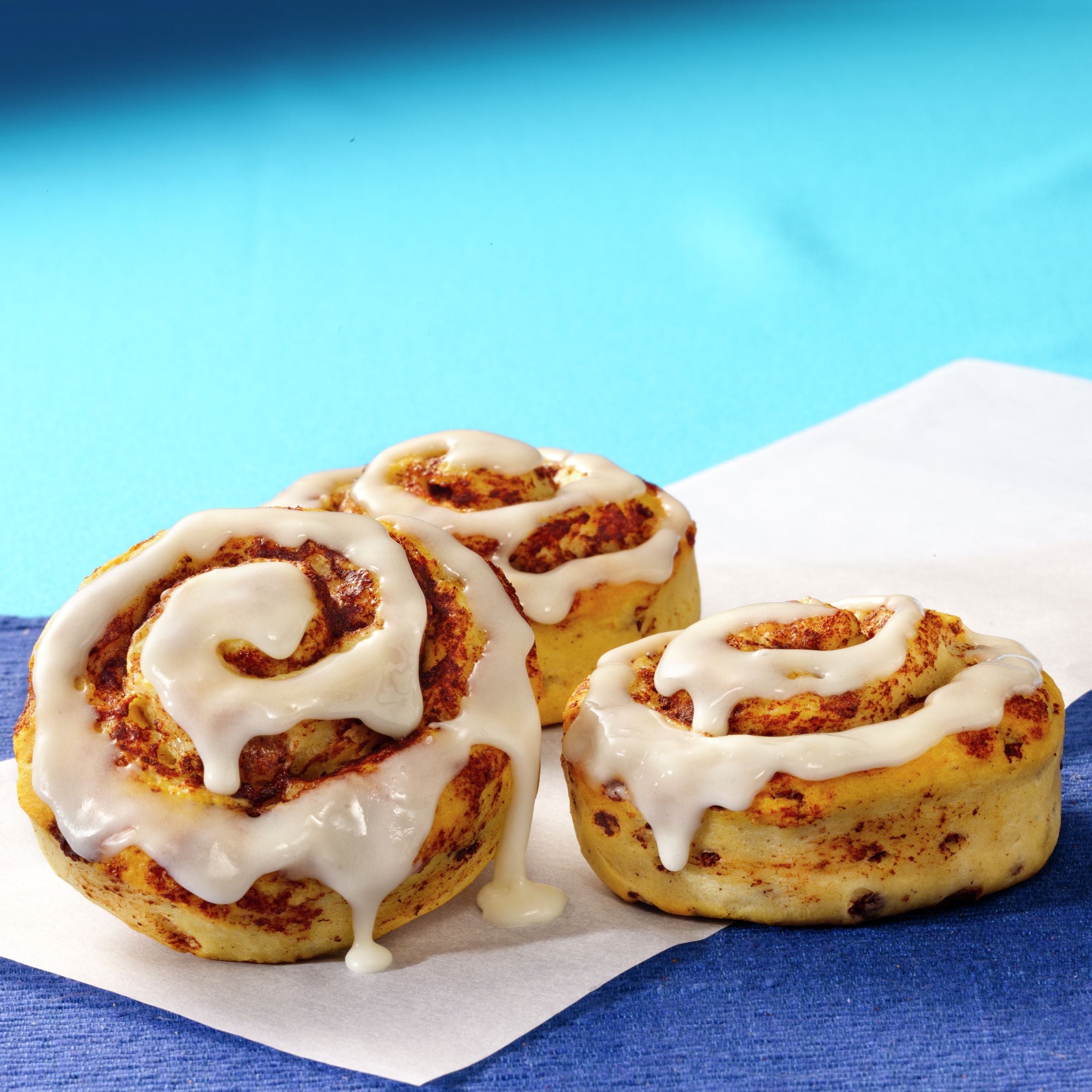 Pillsbury Cinnamon Roll 12.4 Ounce Size - 12 Per Case.