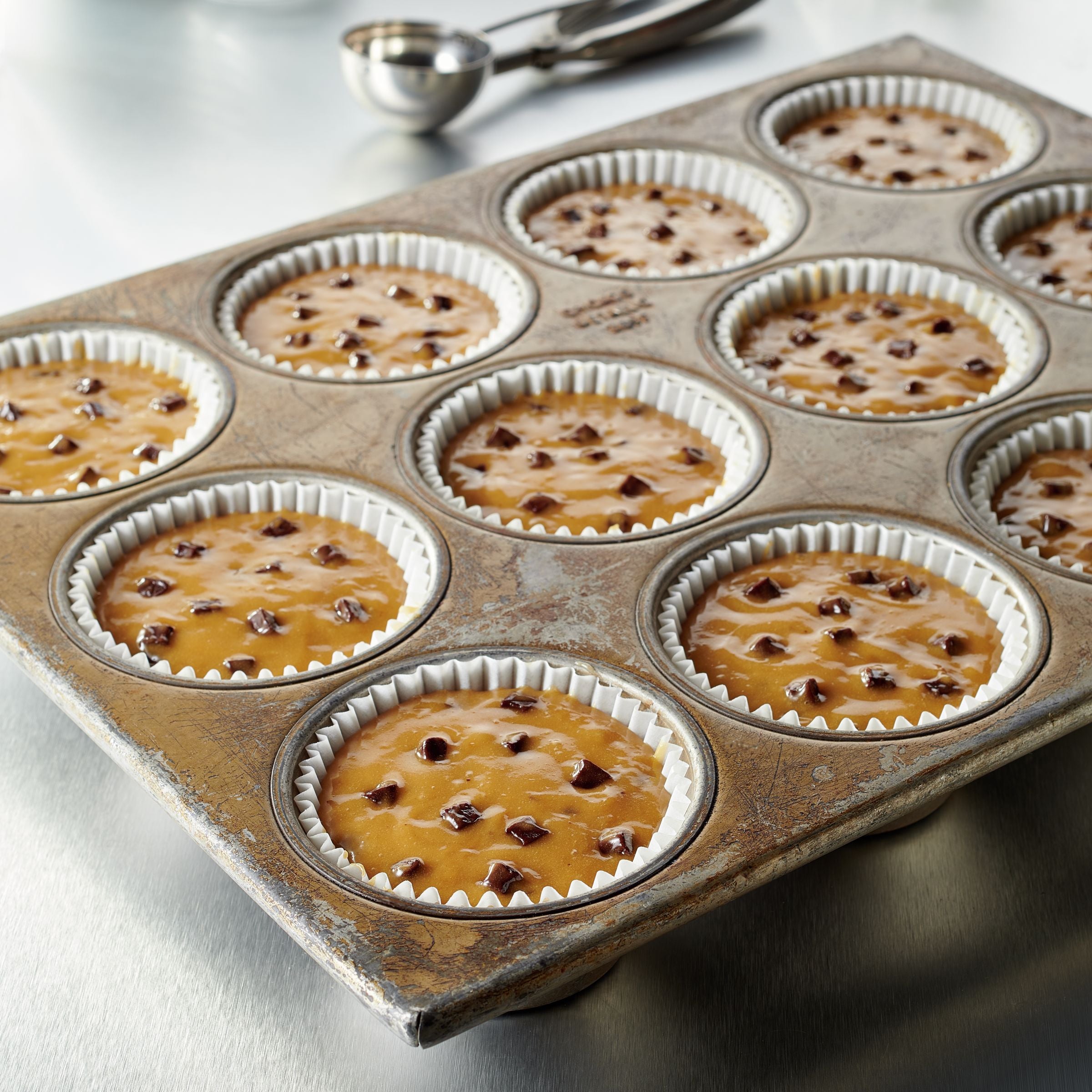 Pillsbury™ Tubeset™ Muffin Batter Cappuccino Chocolate Chunk 3 Pound Each - 6 Per Case.
