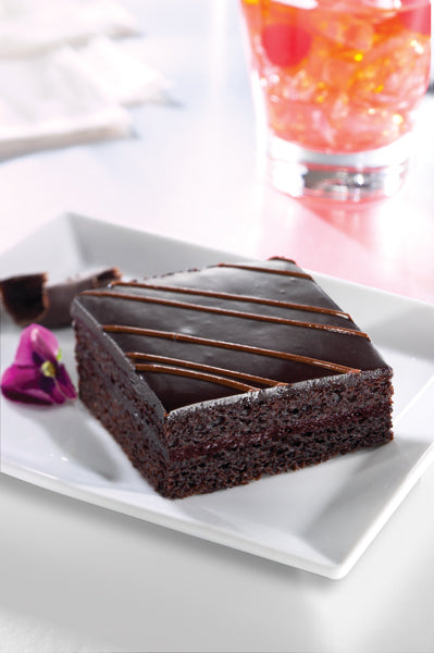 The Original Cakerie Layer (2"x6") Deep Chocolate Cocoa Cake Uncut 95 Ounce Size - 2 Per Case.