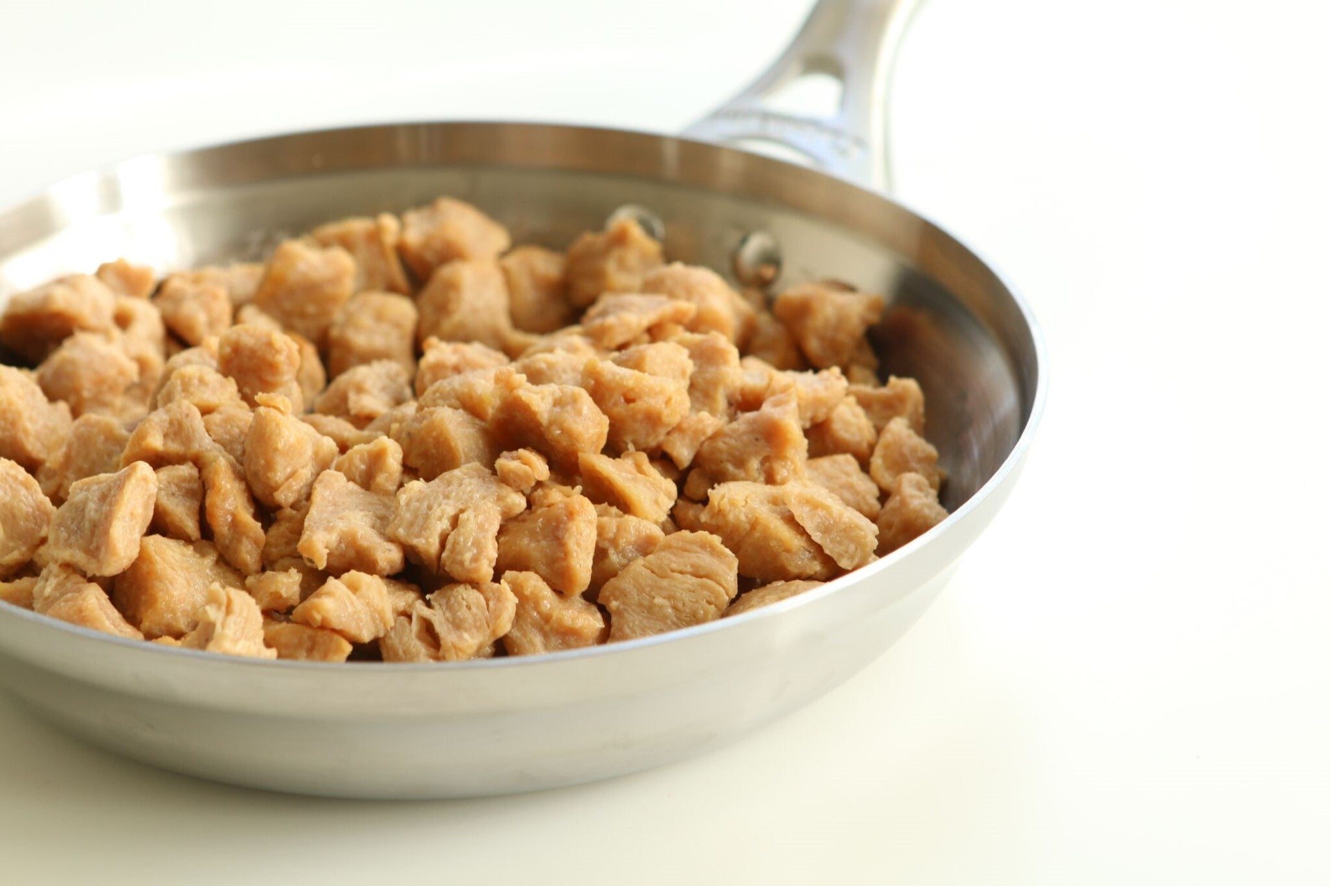 Uncut Plant Based Chicken Chunk Cooked 2.5 Pound Each - 4 Per Case.