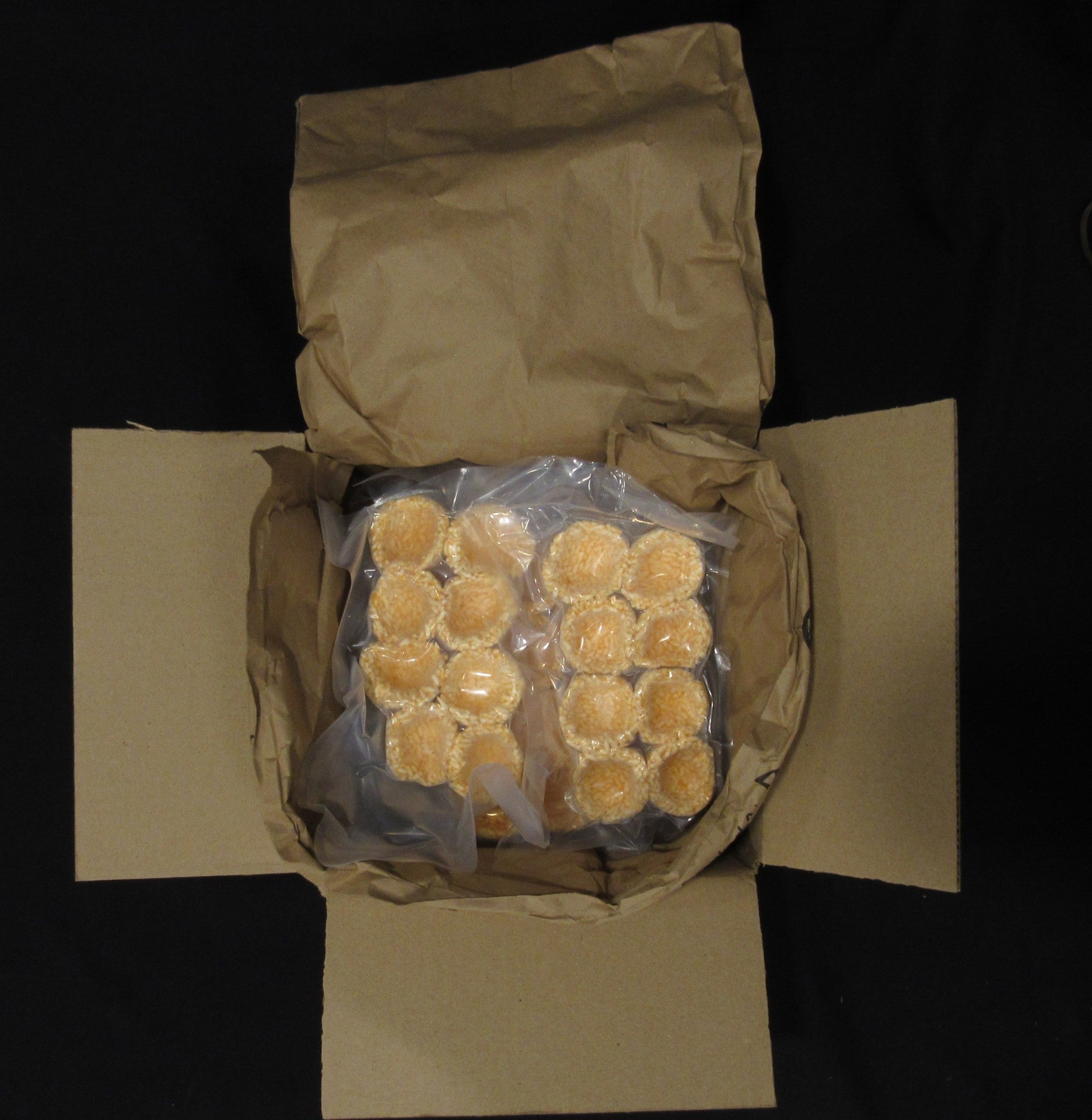 Ricewrap Sriracha Sushi Rice Cups 0.75 Ounce Size - 96 Per Case.