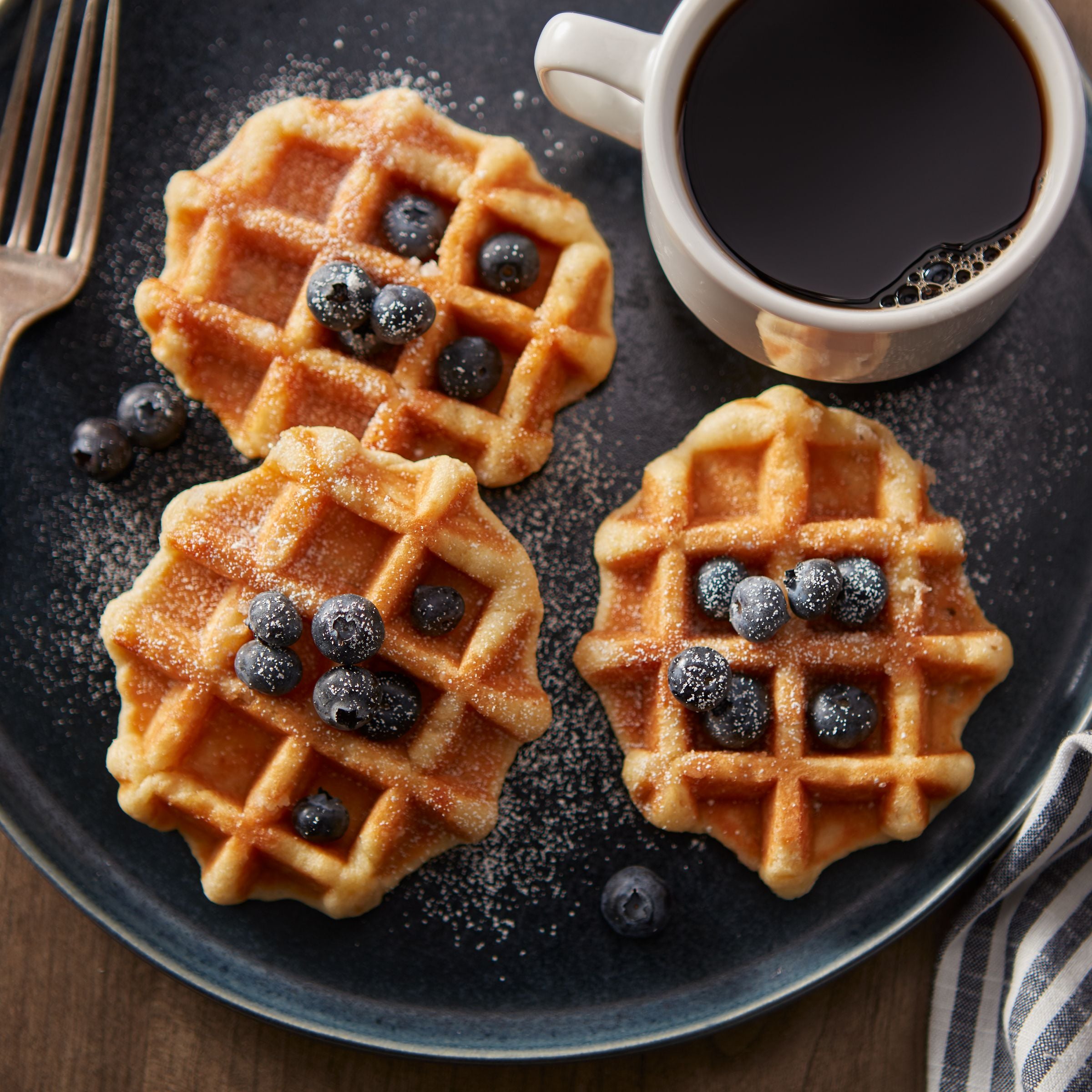 Pillsbury™ Thaw And Serve Belgian Style Waffle Carrier 6.34 Pound Each - 1 Per Case.