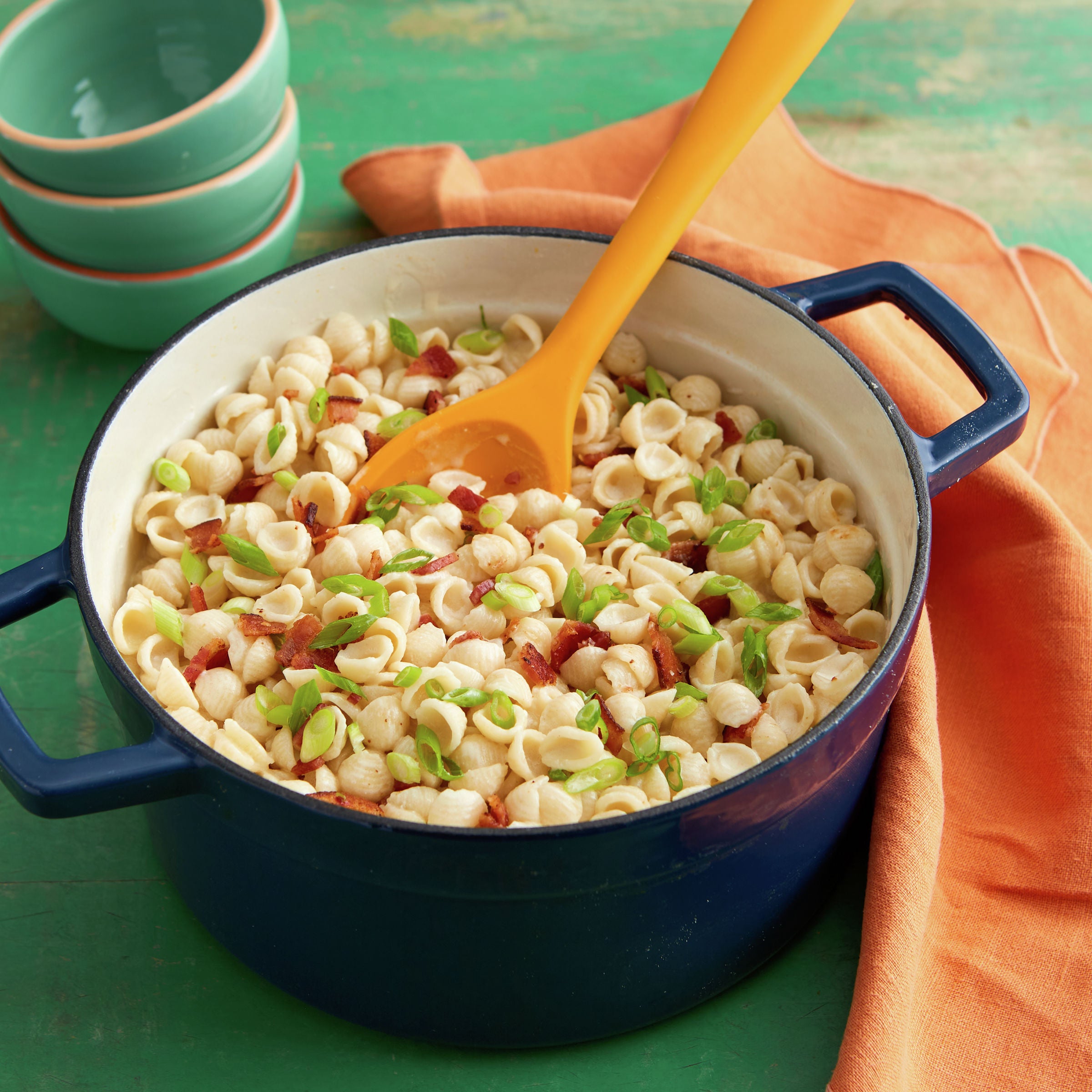 Annie's™ Macaroni & Cheese White Cheddar 6 Ounce Size - 12 Per Case.