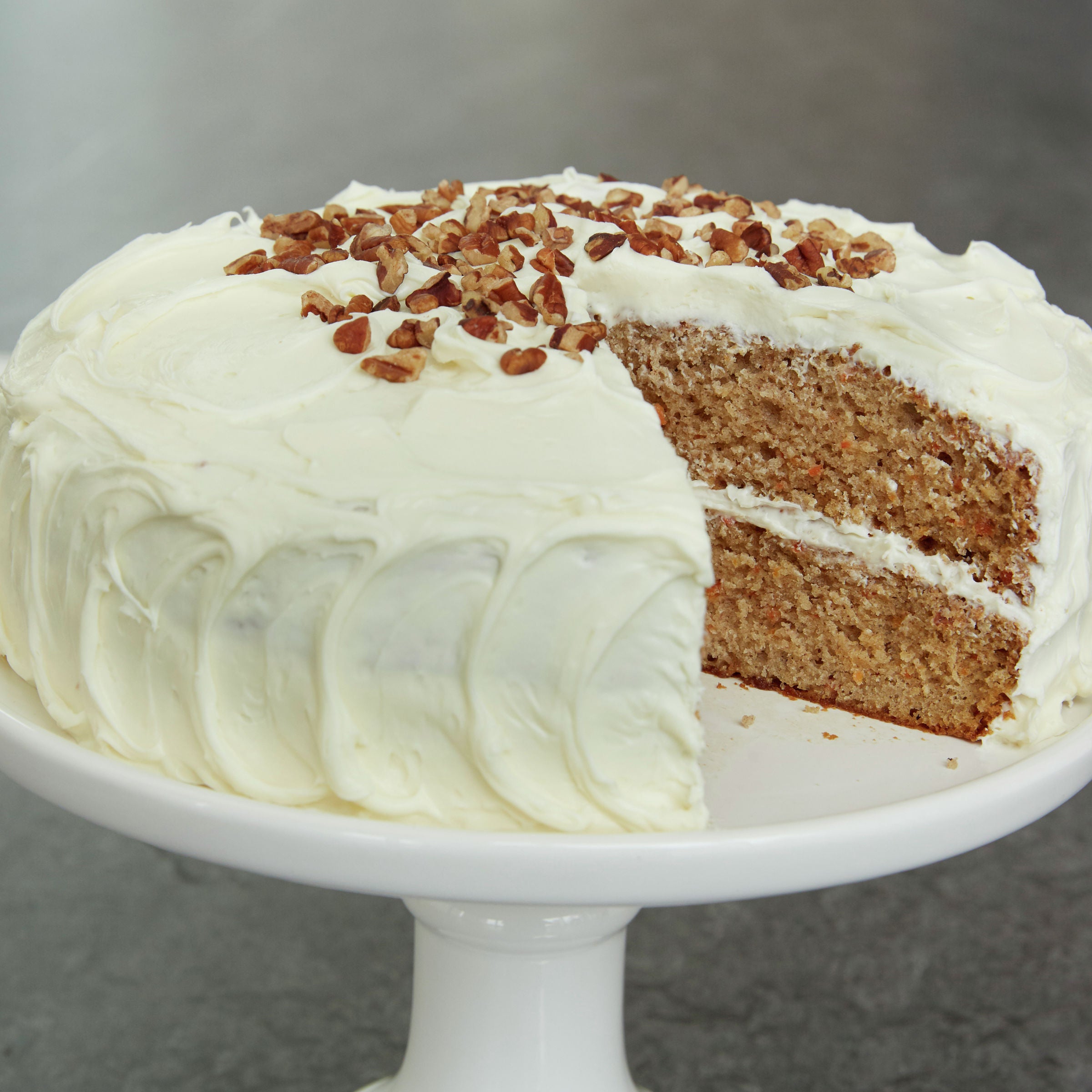 Pillsbury™ Bakers' Plus™ Cake Mix Carrot 25 Pound Each - 1 Per Case.