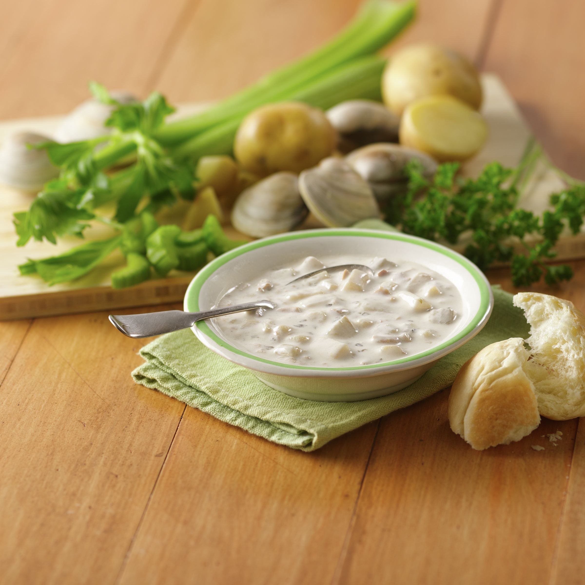 Progresso™ Soup New England Clam Chowder 18.5 Ounce Size - 12 Per Case.