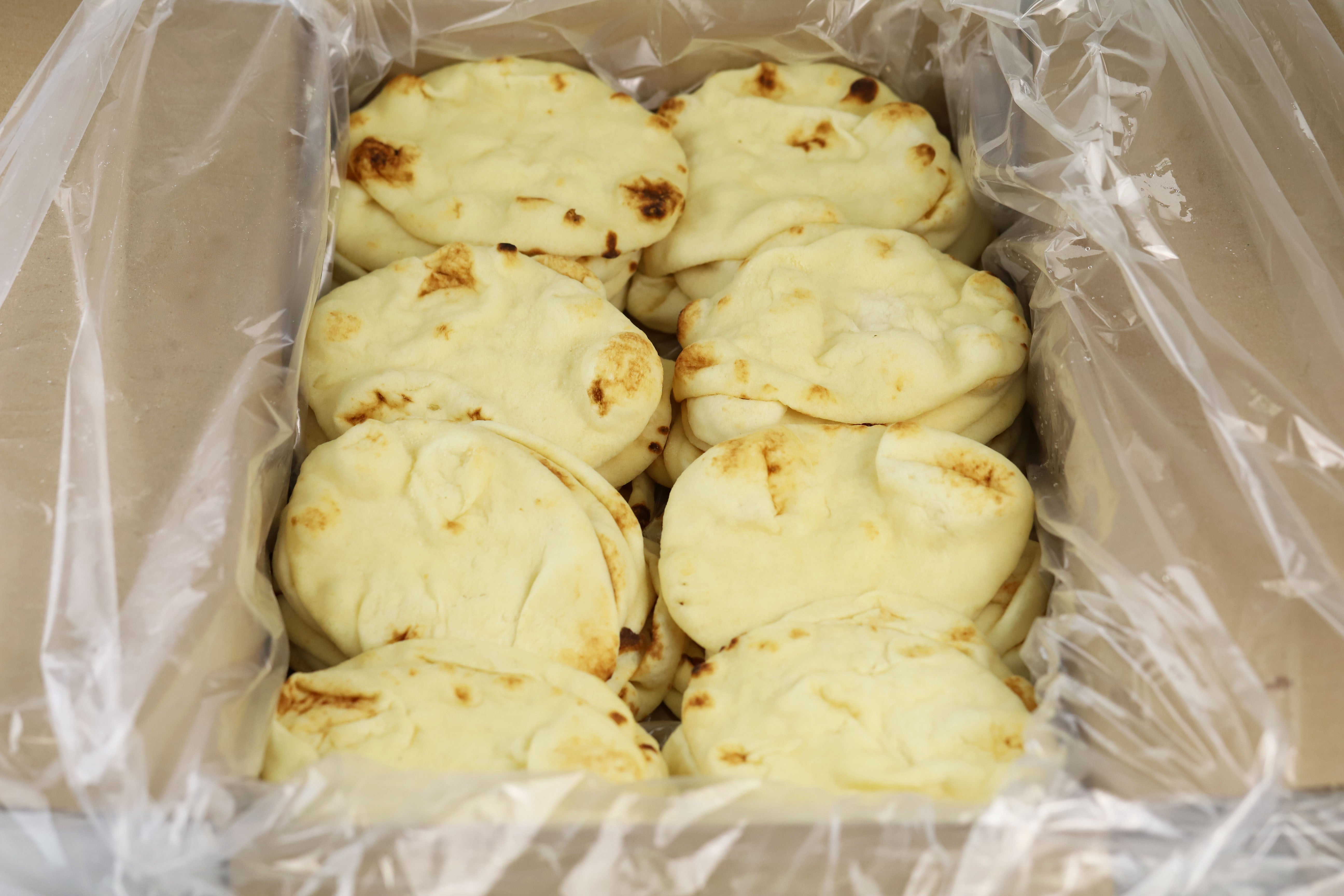 Stonefire Mini Naan Original 64 Count Packs - 1 Per Case.