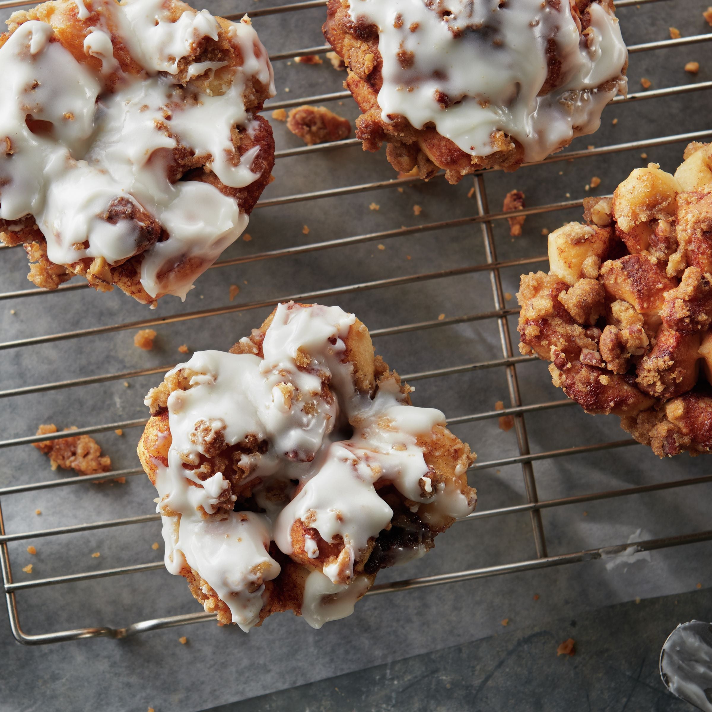 Pillsbury Supreme Cinnamon Roll Dough, 18.75 Pounds, 5.0-ounce size, 1 per case