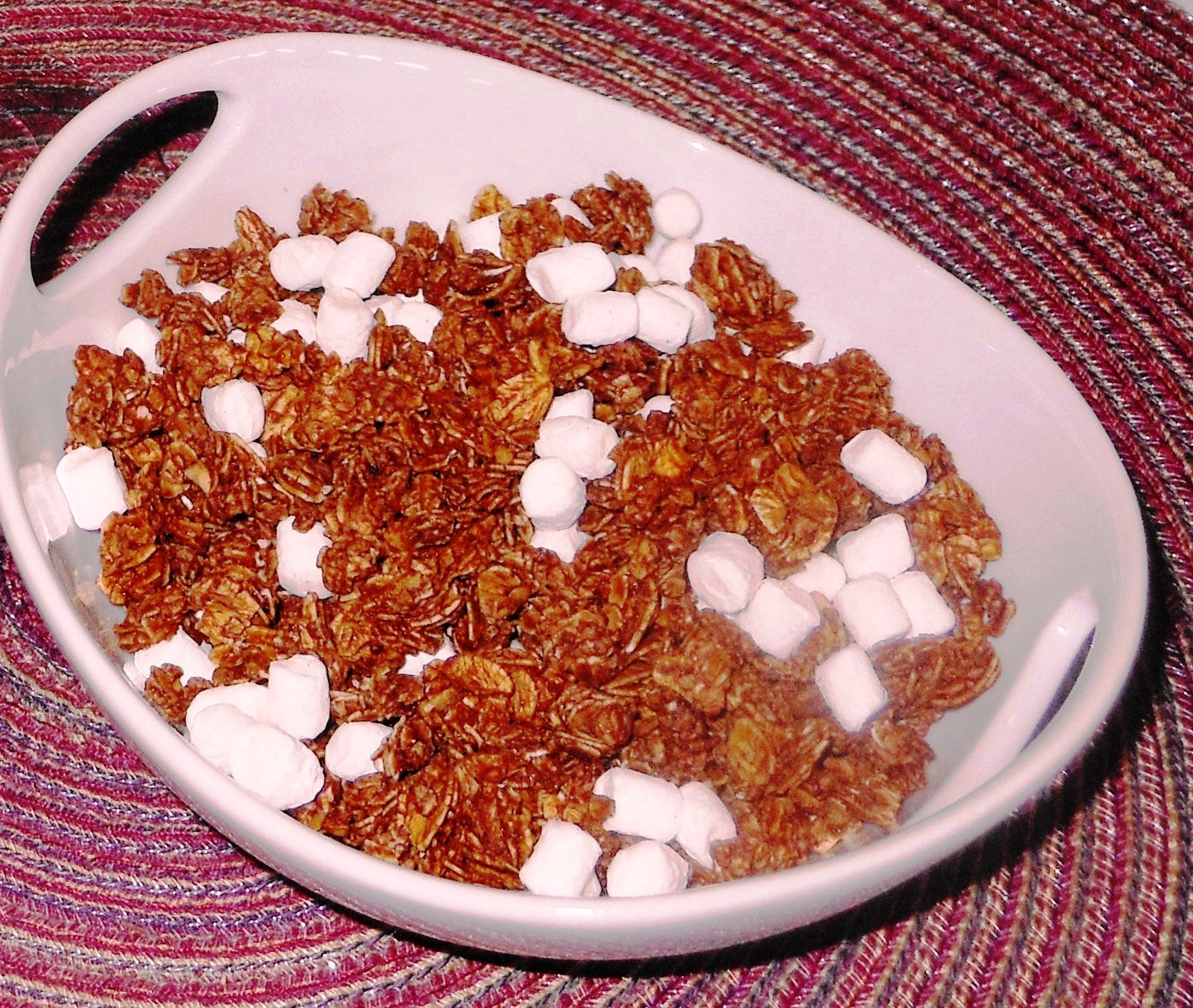 Rockin'ola Chocolate Granola With Mini Marshmallow 30 Grams Each - 250 Per Case.