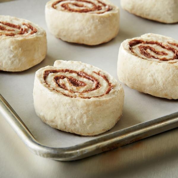 Pillsbury™ Best™ Place & Bake™ Twirldough Cinnamon 31.25 Pound Each - 1 Per Case.