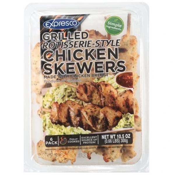 Expresco Fully Cooked Rotisserie Style Chicken Breast Skewers 10.5 Ounce Size - 12 Per Case.