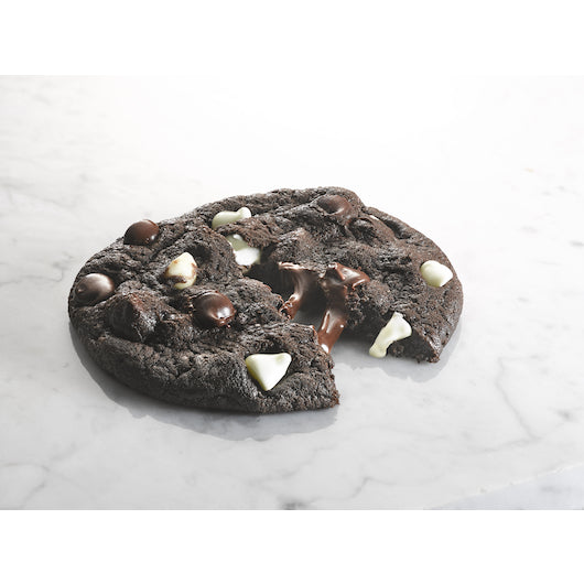 Tollhouse Triple Chocolaty Chip Cookie Dough 22.498 Pound Each - 1 Per Case.