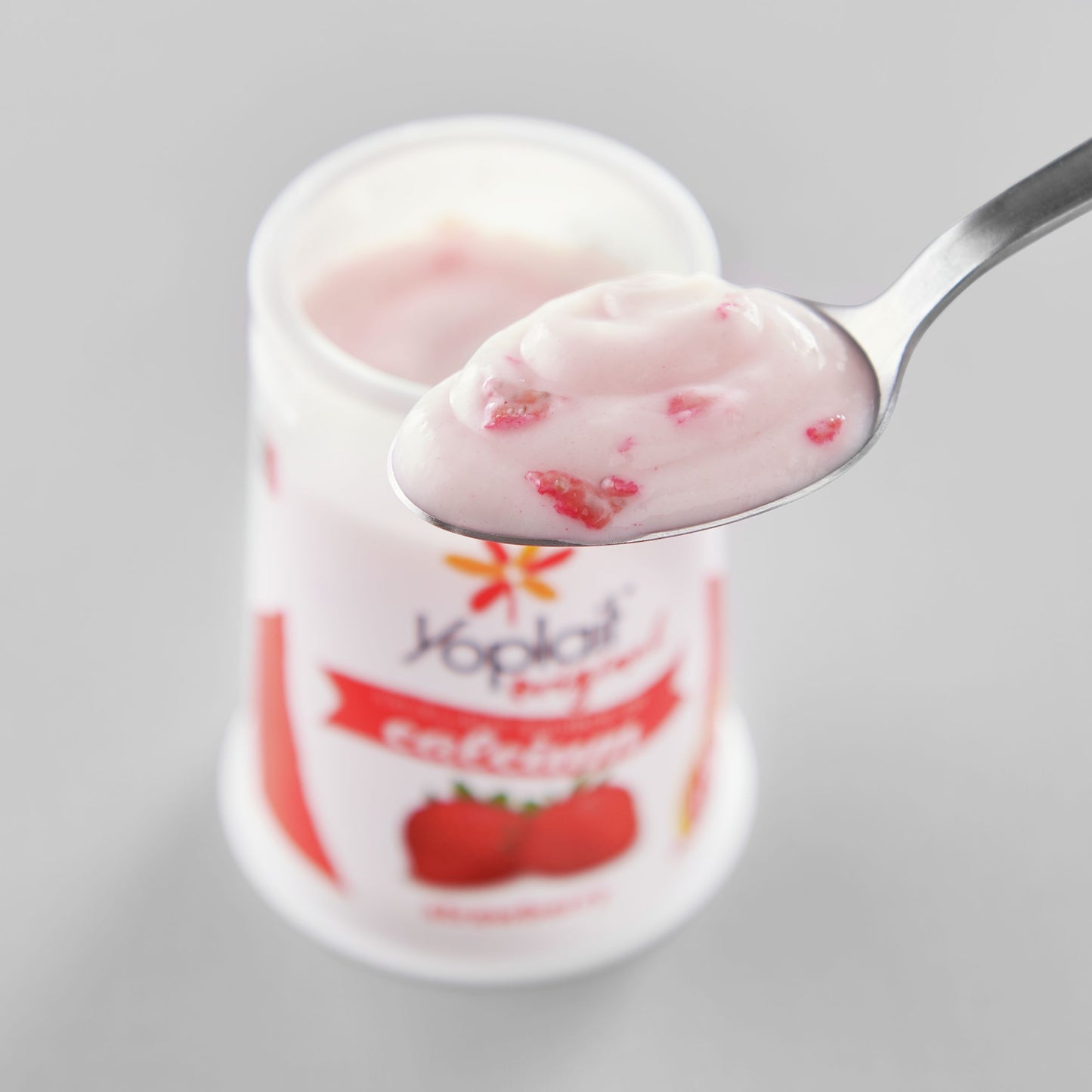 Yoplait® Original Yogurt Single Serve Cup Strawberry 6 Ounce Size - 12 Per Case.