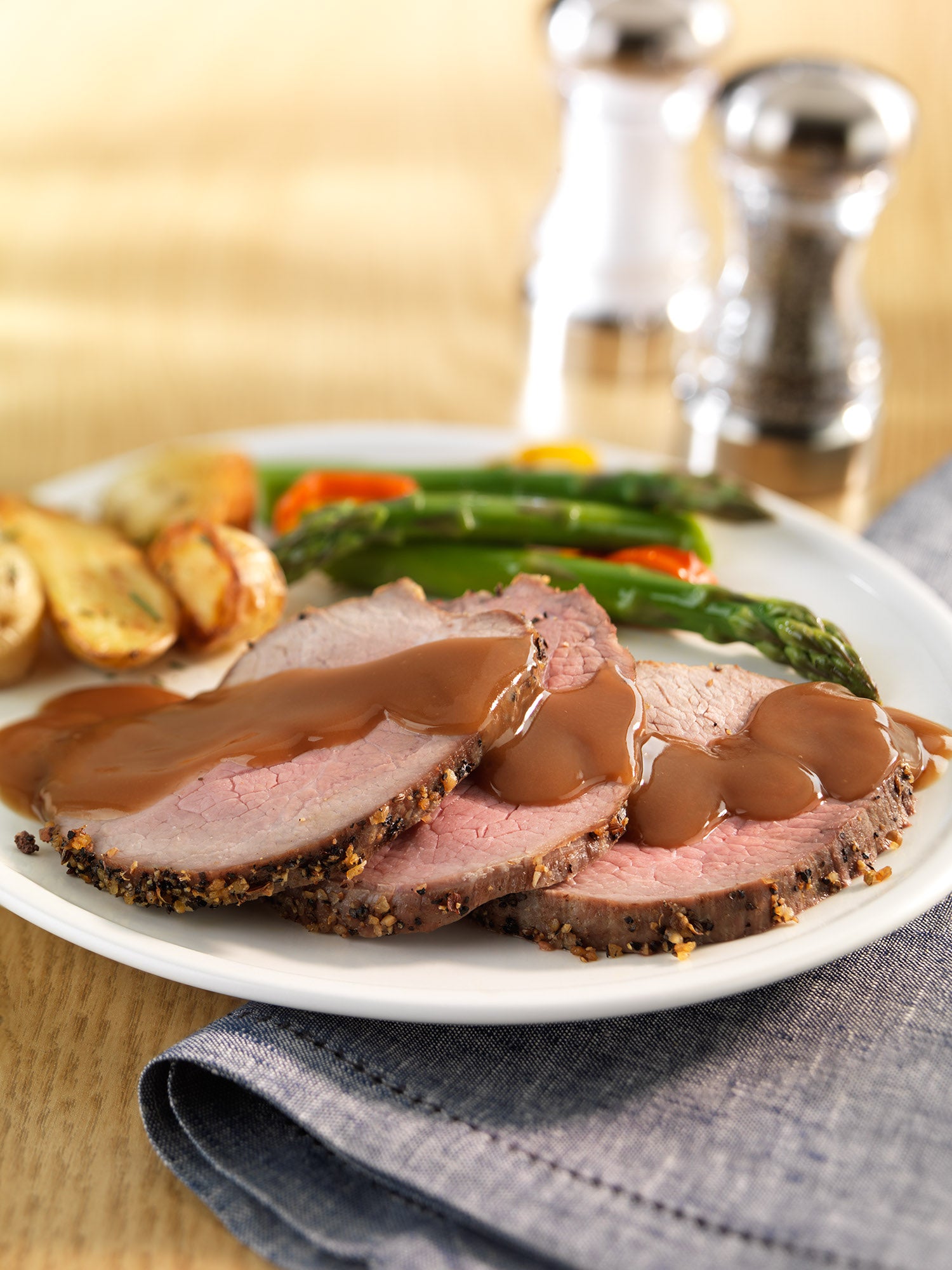 Pioneer Instant Brown Gravy Mix 6.5 Ounce Size - 12 Per Case.