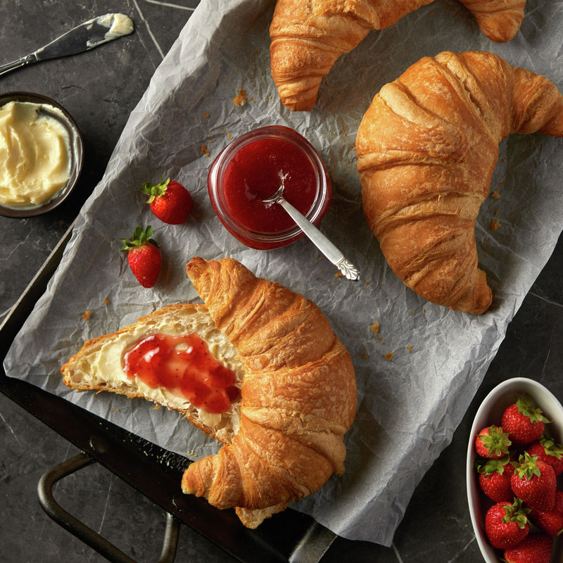 Pillsbury™ Frozen Croissant Dough Butter Blend Curved 3.25 Ounce Size - 5 Per Case.