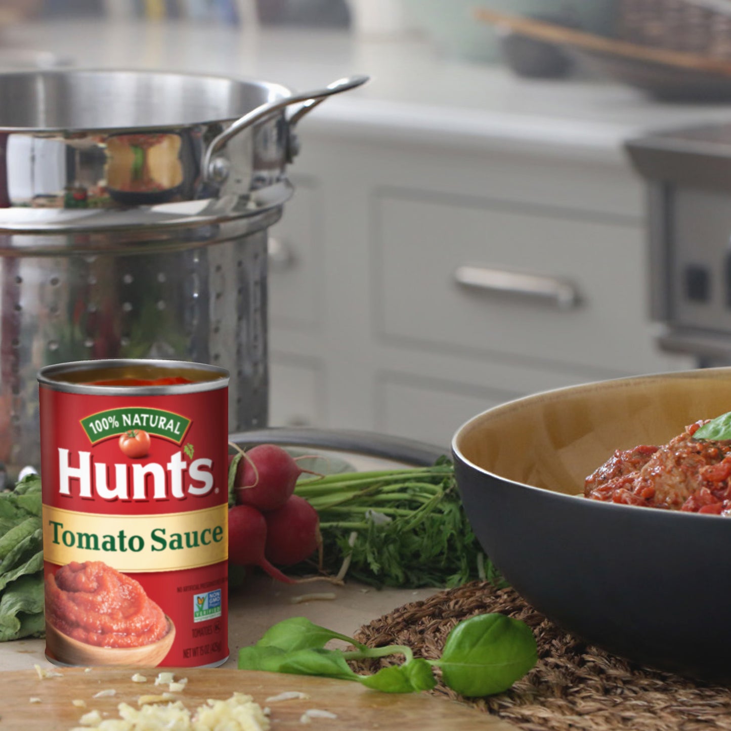 Hunt's Tomato Sauce Pack 15 Ounce Size - 24 Per Case.