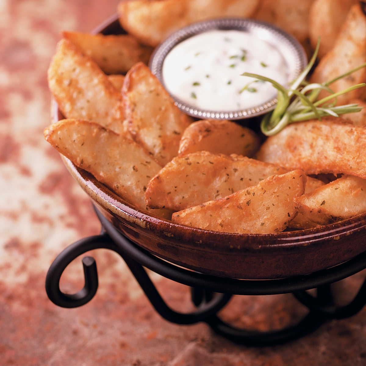 Simplot Seasonedcrisp Cut Sour Cream And Chive Wedges Skin On 5 Pound Each - 6 Per Case.