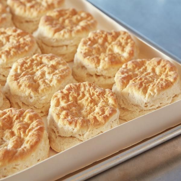 Pillsbury™ Baked Biscuit Easy Split™ Golden Buttermilk 2.85 Ounce Size - 5 Per Case.