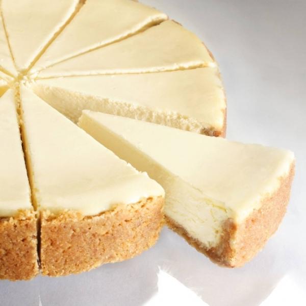 Tennessee Cheesecake Cheesecake Original 9" Cuts 4 Each - 1 Per Case.