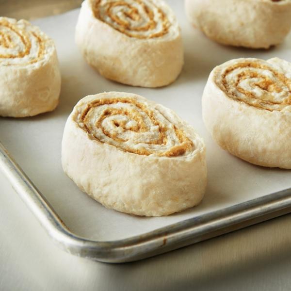 Pillsbury™ Best™ Place & Bake™ Twirldough Caramel 31.25 Pound Each - 1 Per Case.